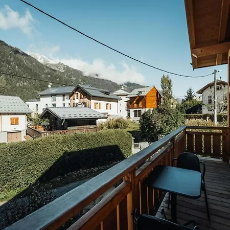 Chalet Chalet With Mountain View And 2 Min Walk From The City Center Chamonix