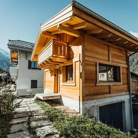 Chalet Chalet With Mountain View And 2 Min Walk From The City Center Chamonix