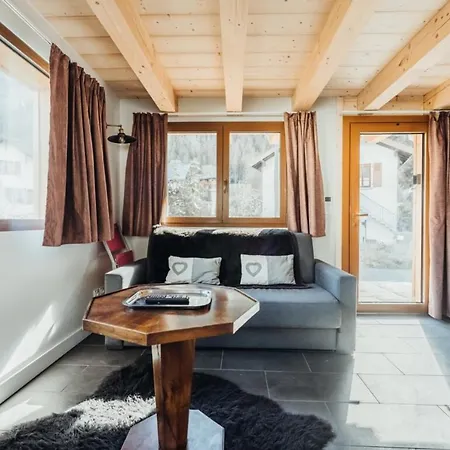 Chalet With Mountain View And 2 Min Walk From The City Center Chalet *
