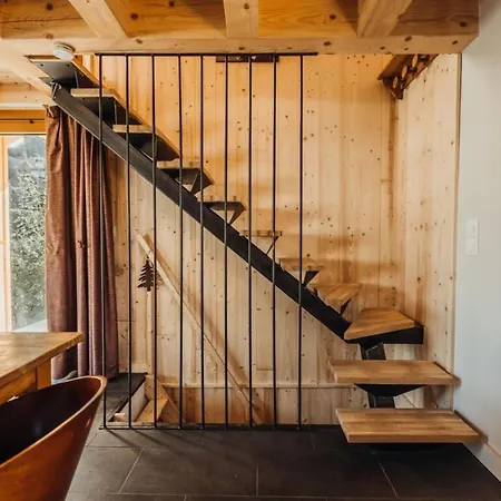Chalet With Mountain View And 2 Min Walk From The City Center