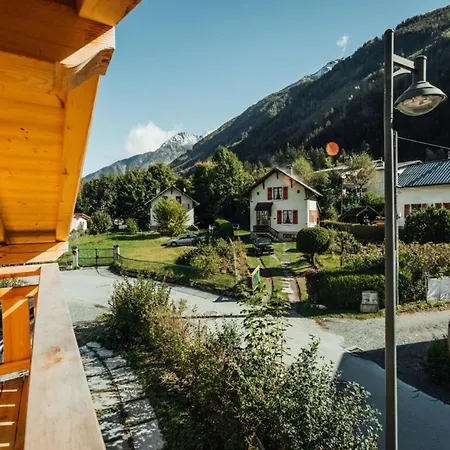 Chalet Chalet With Mountain View And 2 Min Walk From The City Center