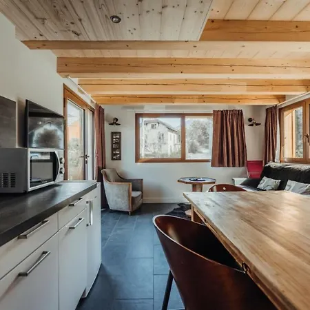 Chalet With Mountain View And 2 Min Walk From The City Center