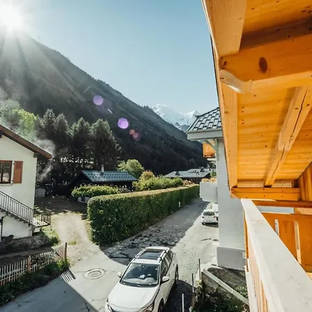 Chalet With Mountain View And 2 Min Walk From The City Center